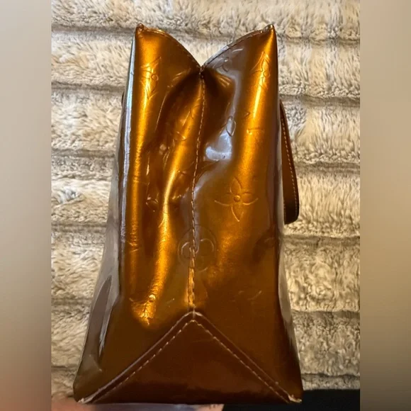 Louis Vuitton Bronze LV Monogram Reade Vernis Tote! - Picture 4 of 10